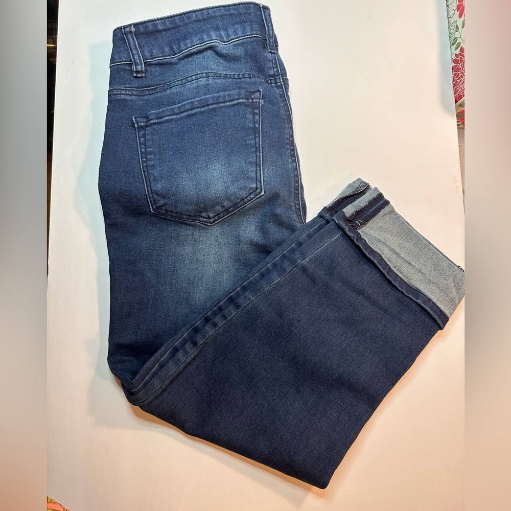 Avenue Capris Sz 14 jeans